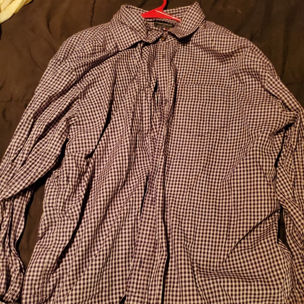 Trouvaille Mens Dress shirt